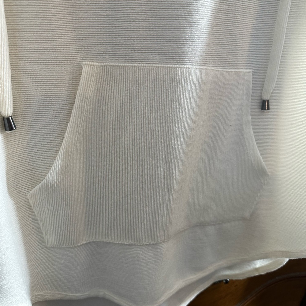 NEW Ribbed Cupio Cream Hoodie with Kangaroo Pocket High Low Rayon Blend Large - Picture 4 of 11
